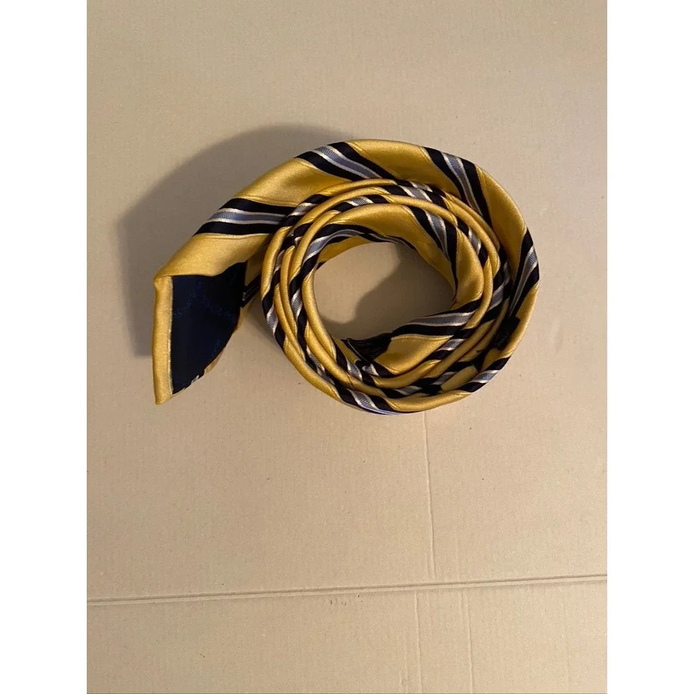 Banana Republic Mens Silk Tie Gold Navy Blue White Diagonal Striped RN54023